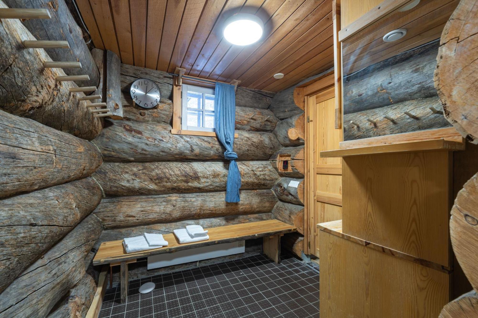 Kuukkeli Apartments Pikku-Hirvas Ja Porotokka Saariselkä Exterior foto